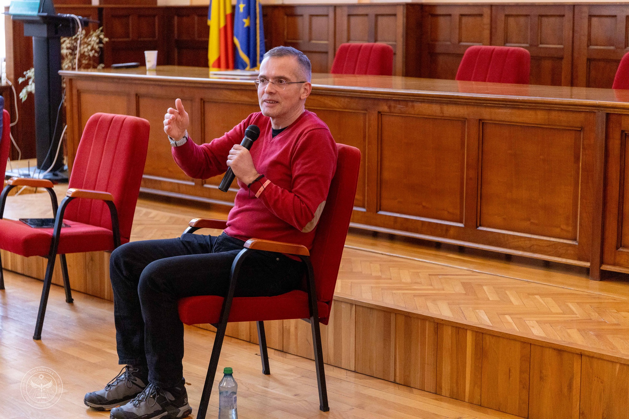 O întâlnire valoroasă și un dialog autentic cu jurnalistul Adelin Petrișor